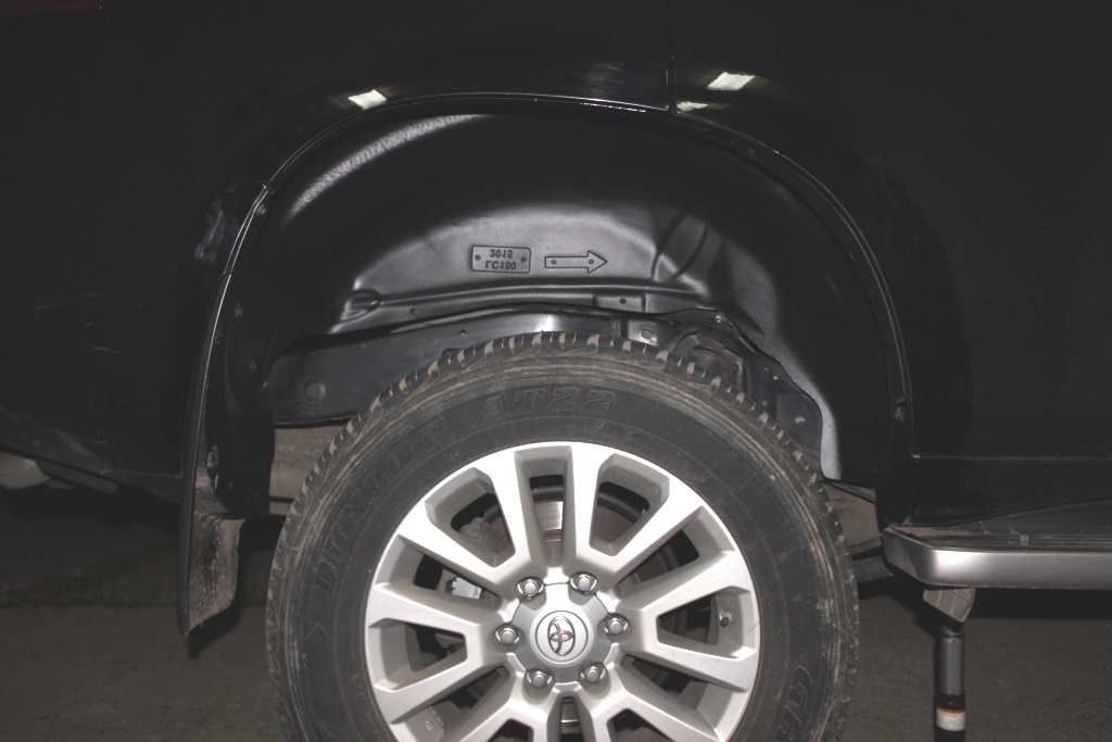Подкрылок с шумоизоляцией TOYOTA LC150, 2009-2013, 2013-2015, 2015-, внедорожник (задний левый) / Тойота Ленд крузер прадо