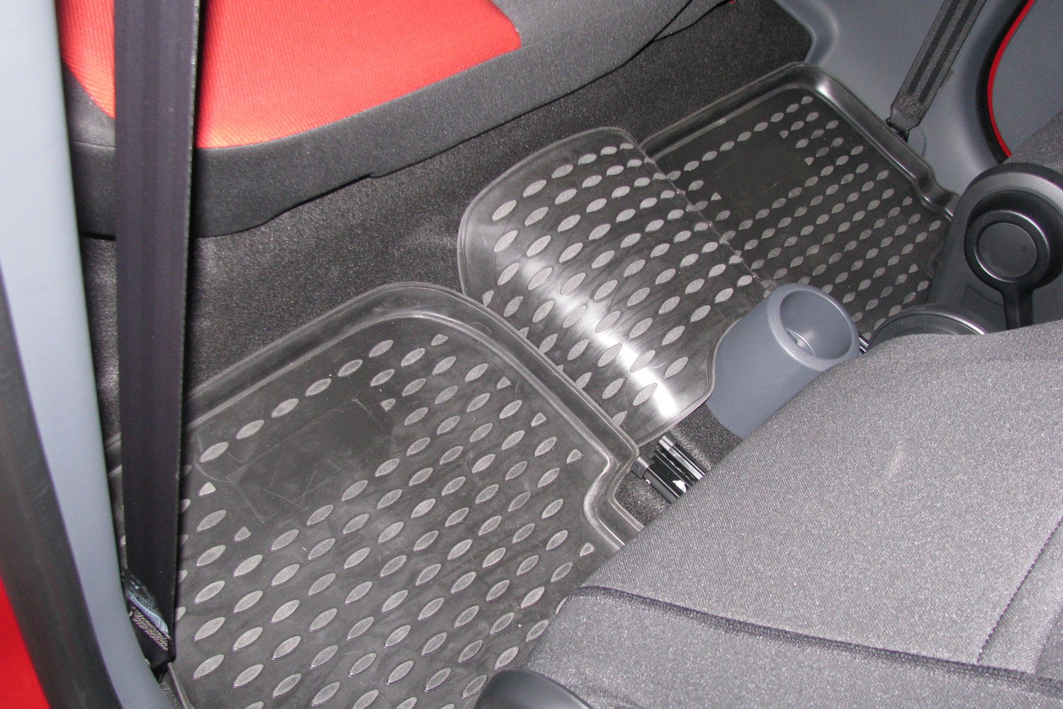 Коврики в салон MITSUBISHI Colt 5D 10/2009-, 4 шт. (полиуретан) / Митсубиси Кольт
