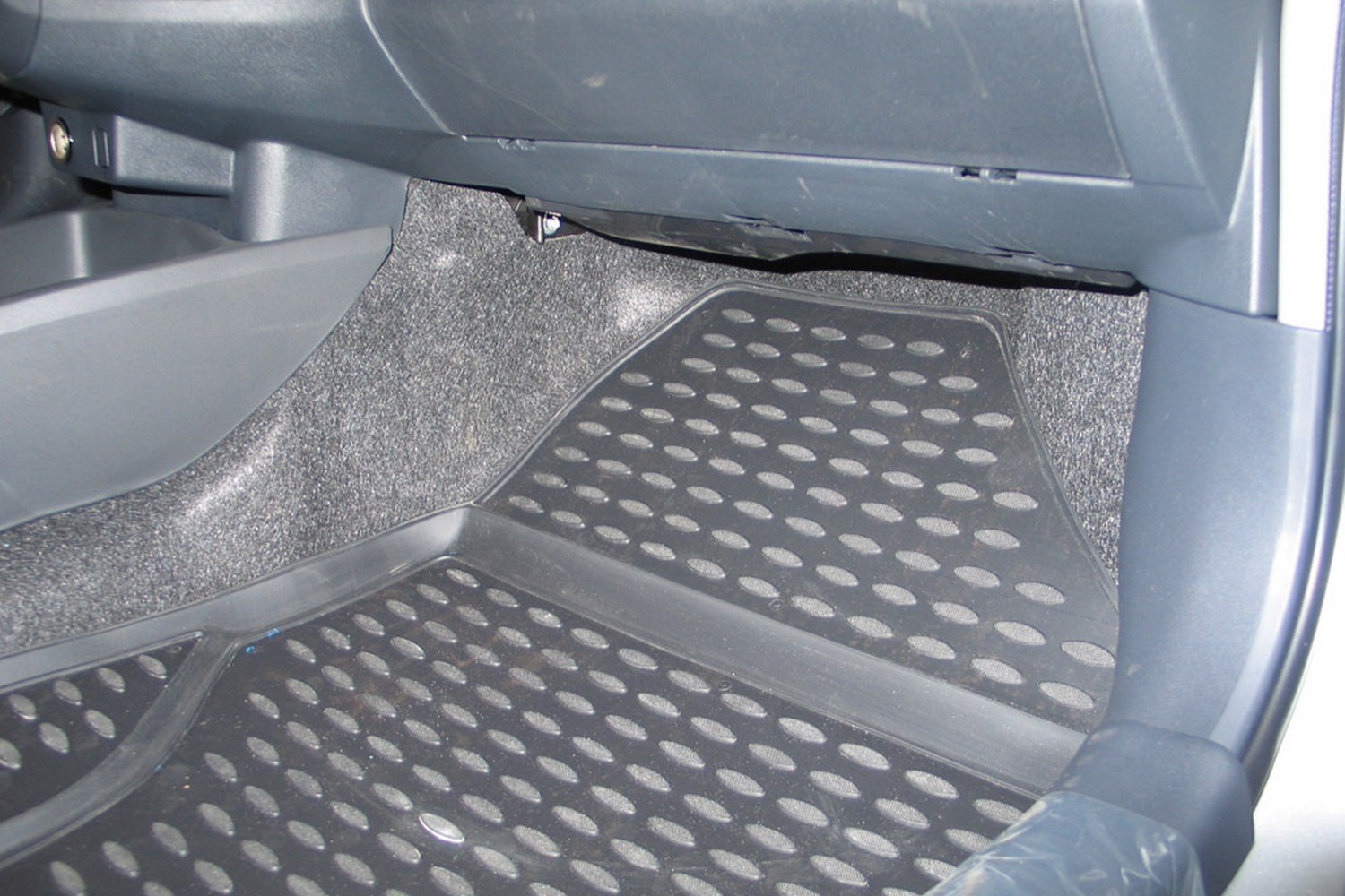 Коврики в салон 2D для TOYOTA Yaris 2006-2010 хэтчбек Element черный полиуретан / Тойота Ярис