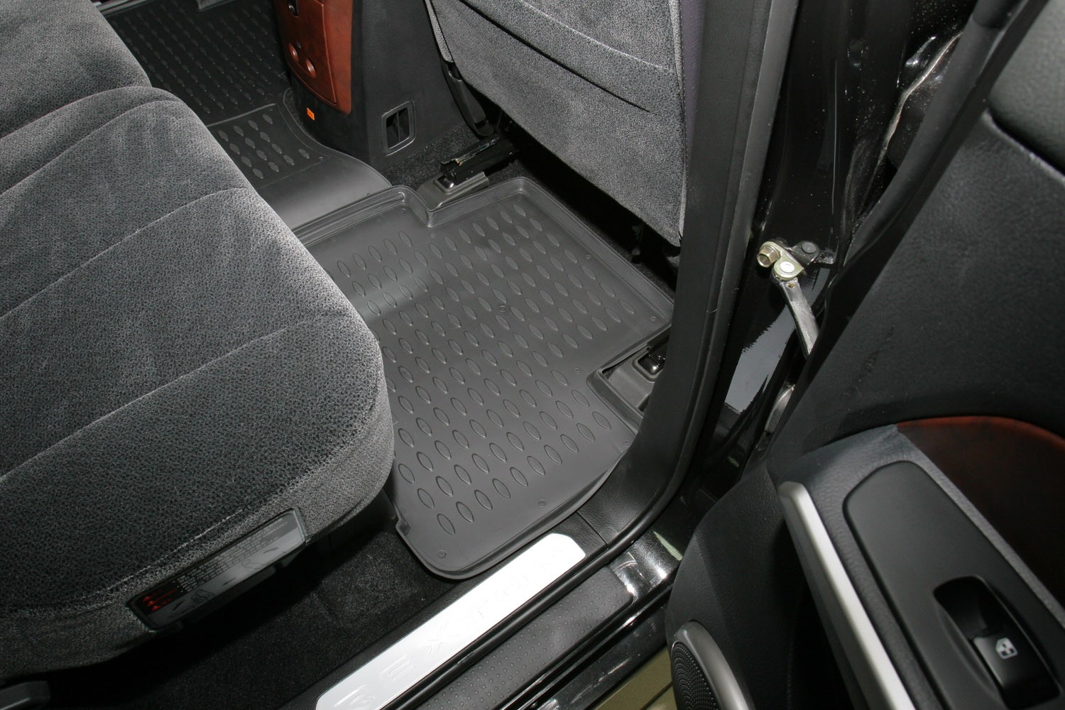 Коврики в салон SSANG YONG Rexton 2001-2006, 4 шт. (полиуретан) / Саньенг Рекстон
