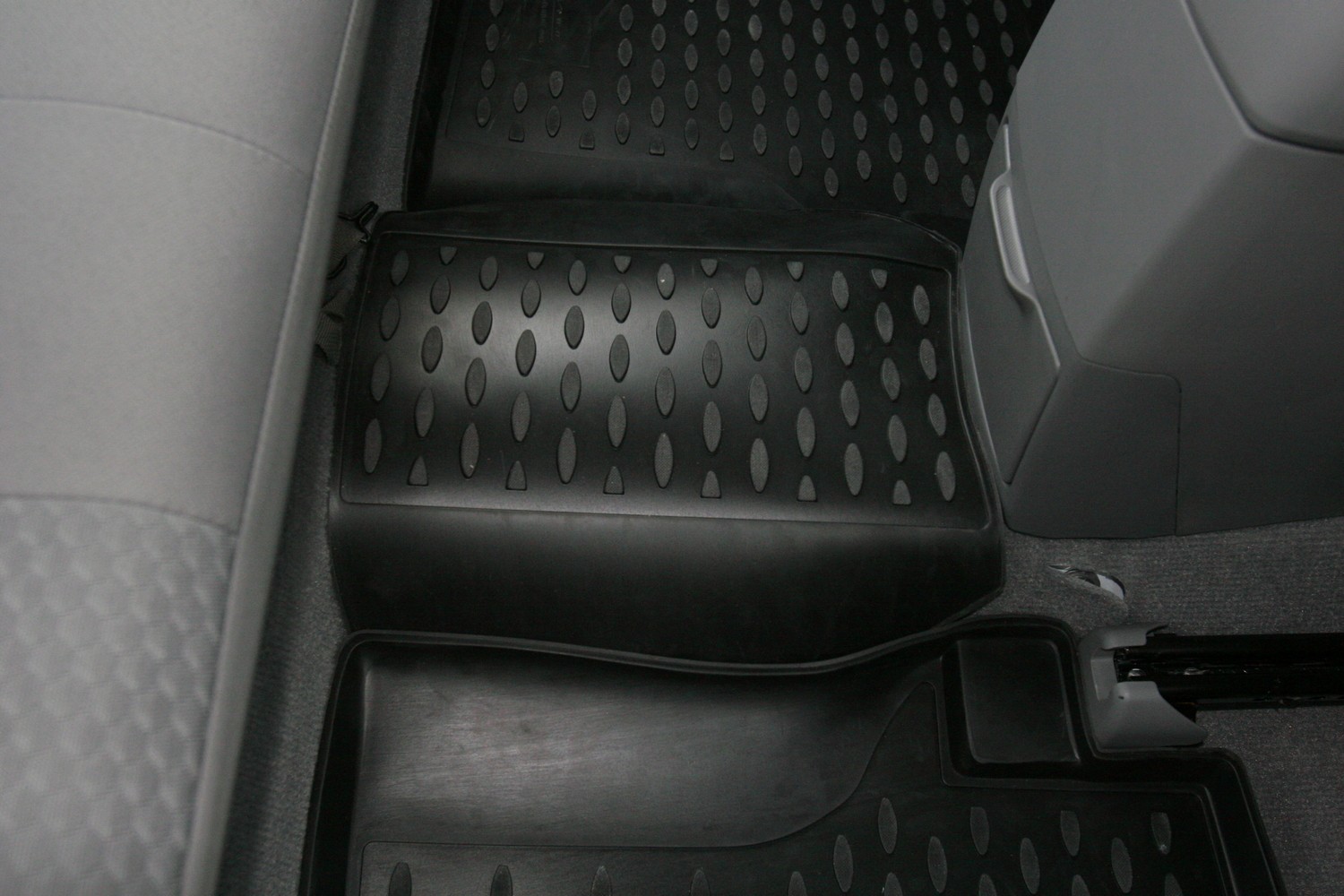 Коврики в салон TOYOTA Hilux 2008-, 4 шт. (полиуретан) / Тойота Хайлюкс