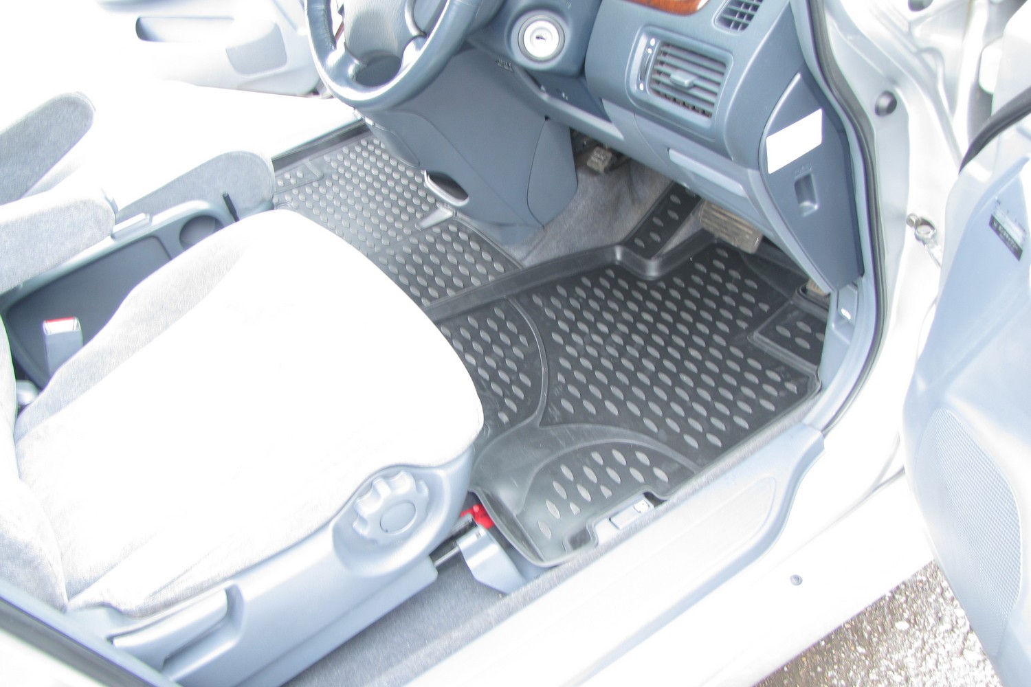 Коврики в салон для HONDA Odyssey RA6 JDM 1999-2003, правый руль, 3 ряда, 5 шт. (полиуретан, бежевые) / Хонда Одиссей