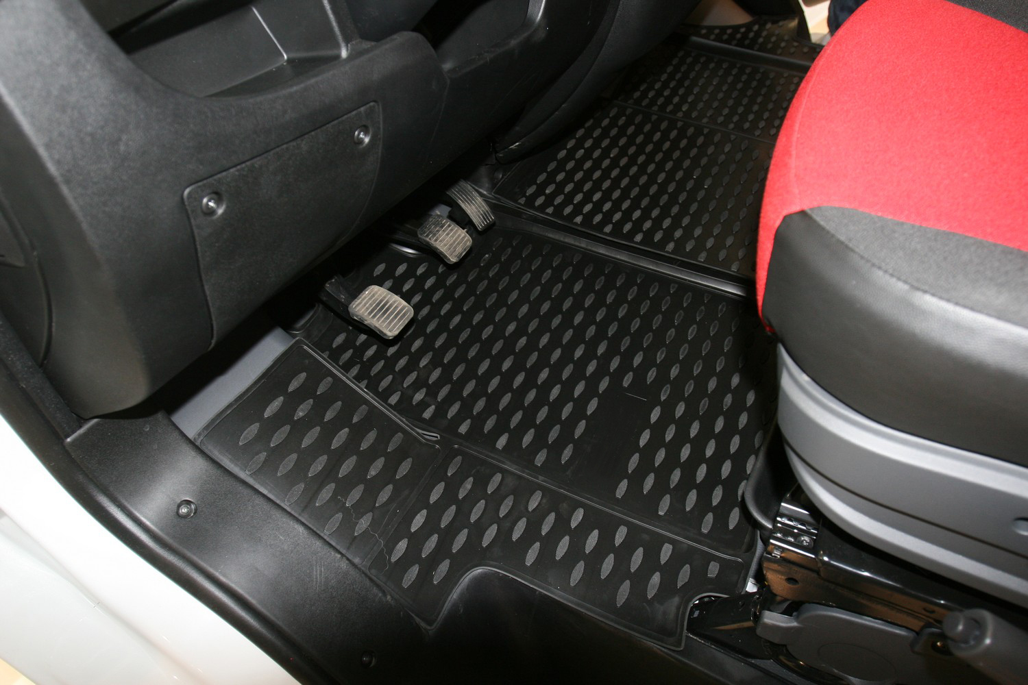 Коврики в салон для FIAT Ducato 2012-2024, 2 шт. (полиуретан) / Фиат Дукато