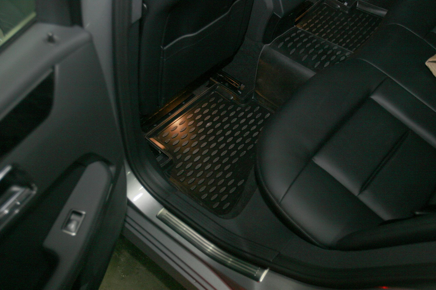 Коврики в салон MERCEDES-BENZ E-Class W212 2009-2016, 4 шт. (полиуретан) / Мерседес Бенц Е класс