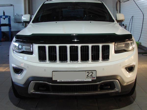 Дефлектор капота JEEP Grand Cherokee 2010-2013 темный / Джип Гранд Чероки