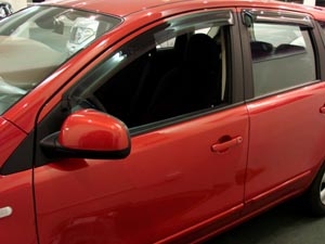 Дефлекторы боковых окон Nissan Note, 2005-2012, 4ч., темный / Ниссан Ноут