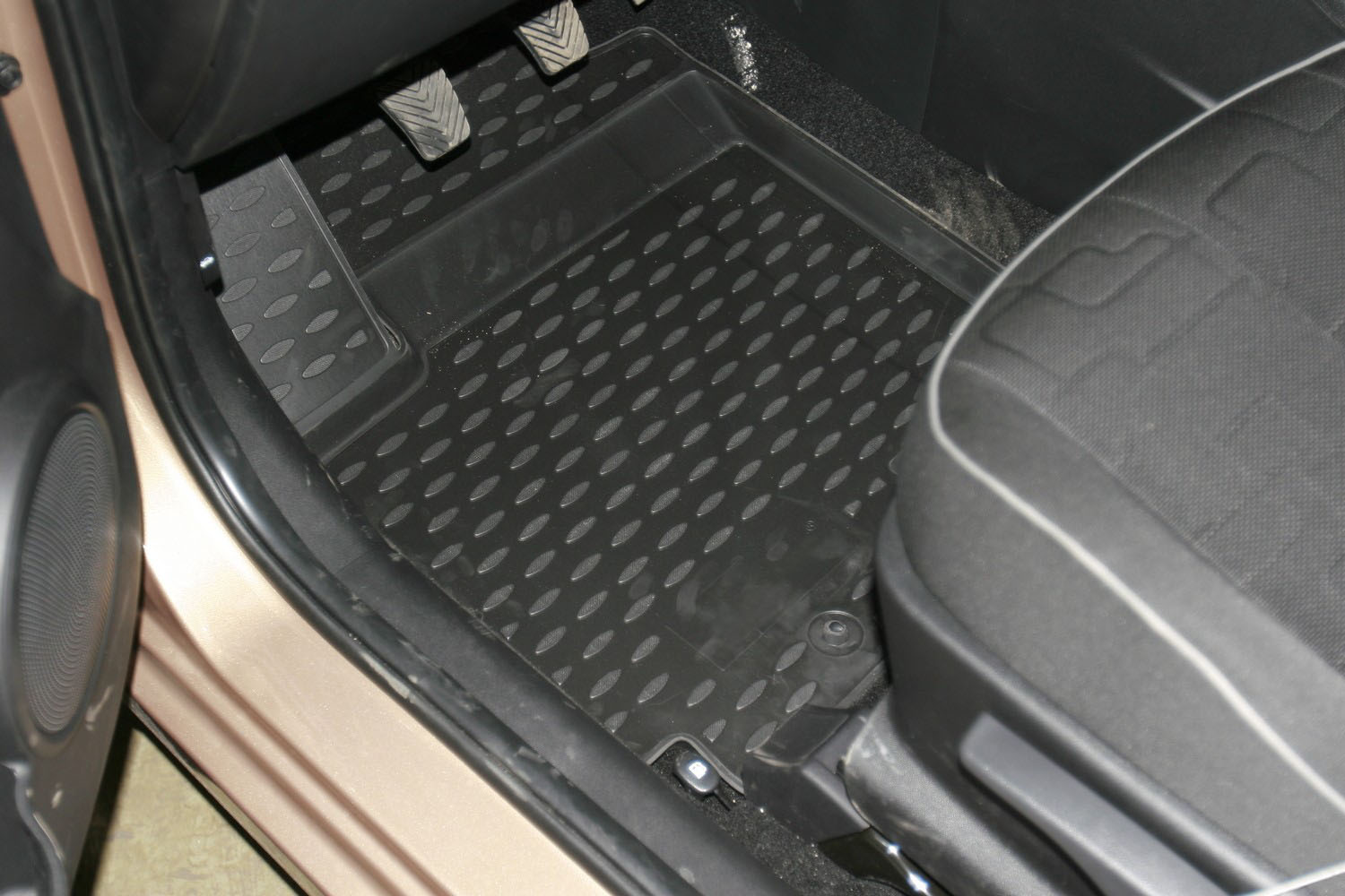 Коврики в салон KIA Venga 2010-, 3 шт. (полиуретан) / Киа Венга