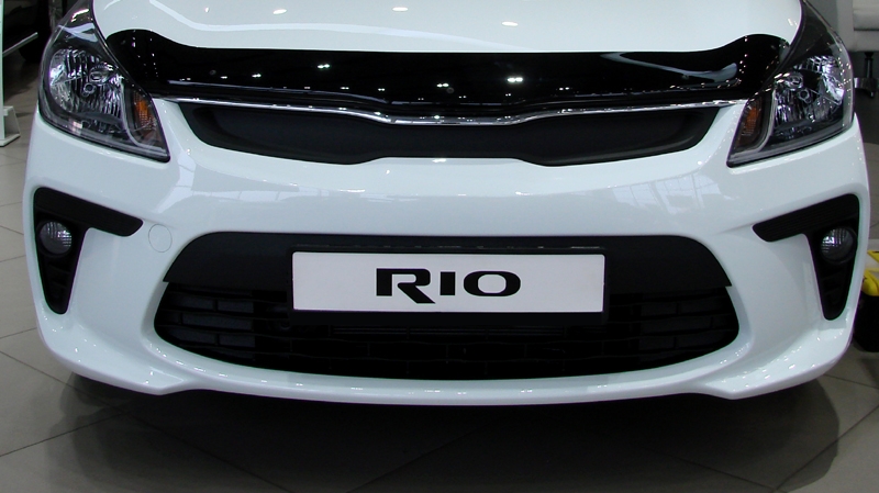 Дефлектор капота темный KIA RIO SD/HB 2017- / Solaris KRS 2024 - / Киа Рио
