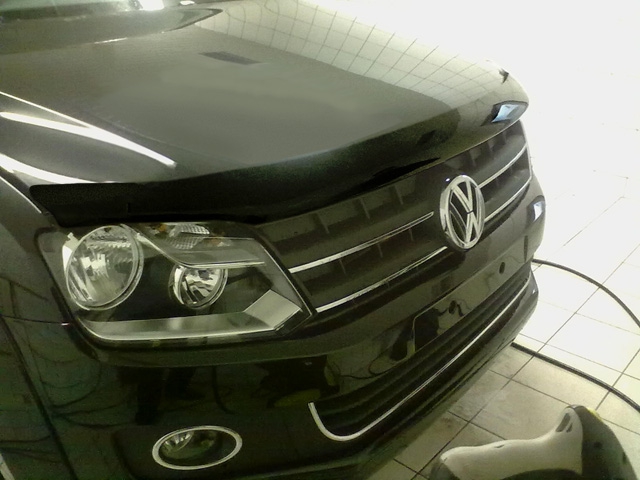 Дефлектор капота для VW AMAROK 2010-н.в. пикап SIM / Фольксваген Амарок