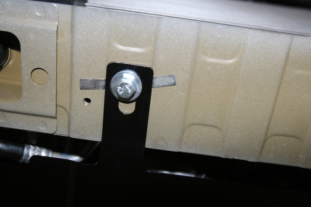 Защита картера для MITSUBISHI Outlander III (2012-) 2,0/2,4/3,0 бен. АТ / Митсубиси Аутлендер