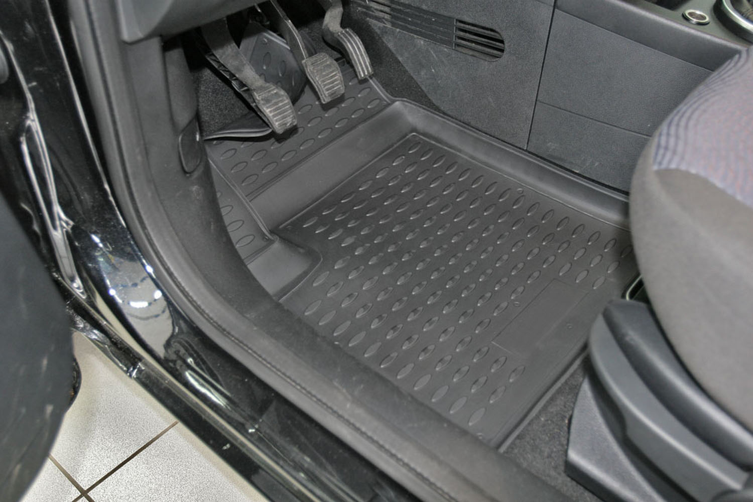 Коврики в салон FORD Fiesta 2002-2008, 4 шт. (полиуретан) / Форд Фиеста