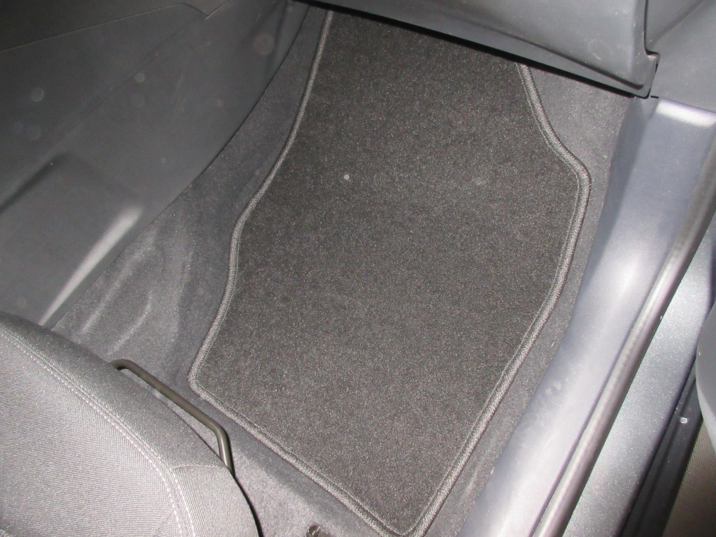 Коврики в салон Klever Premium CITROEN C4 2010-2016, 2015-, сед., 5 шт. (текстиль) / Ситроен С4