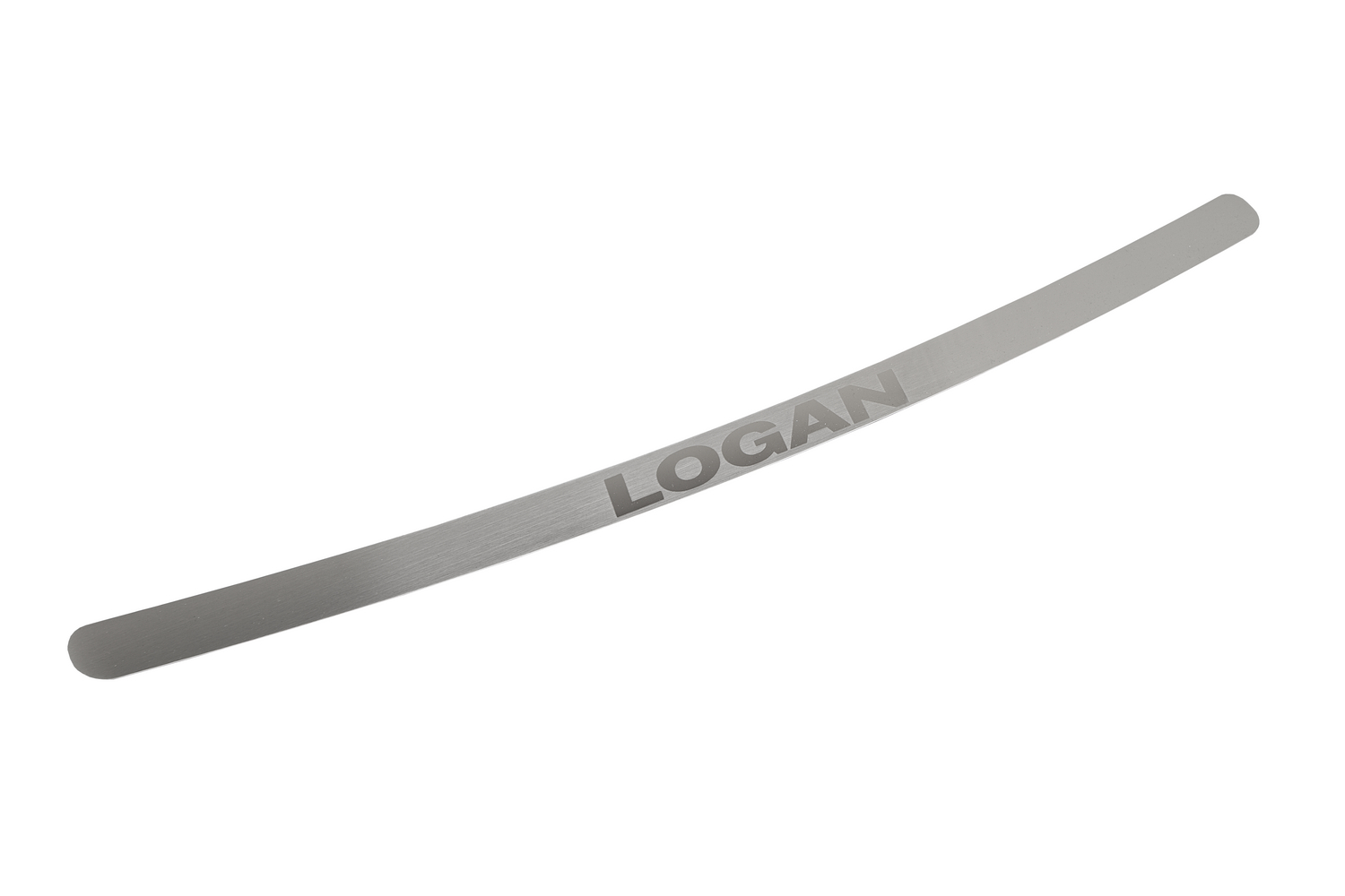 Накладка на бампер нерж. сталь сатинированная с логотипом для RENAULT Logan (16-21, 21-) 1,6 бен, МТ/AT / Рено Логан