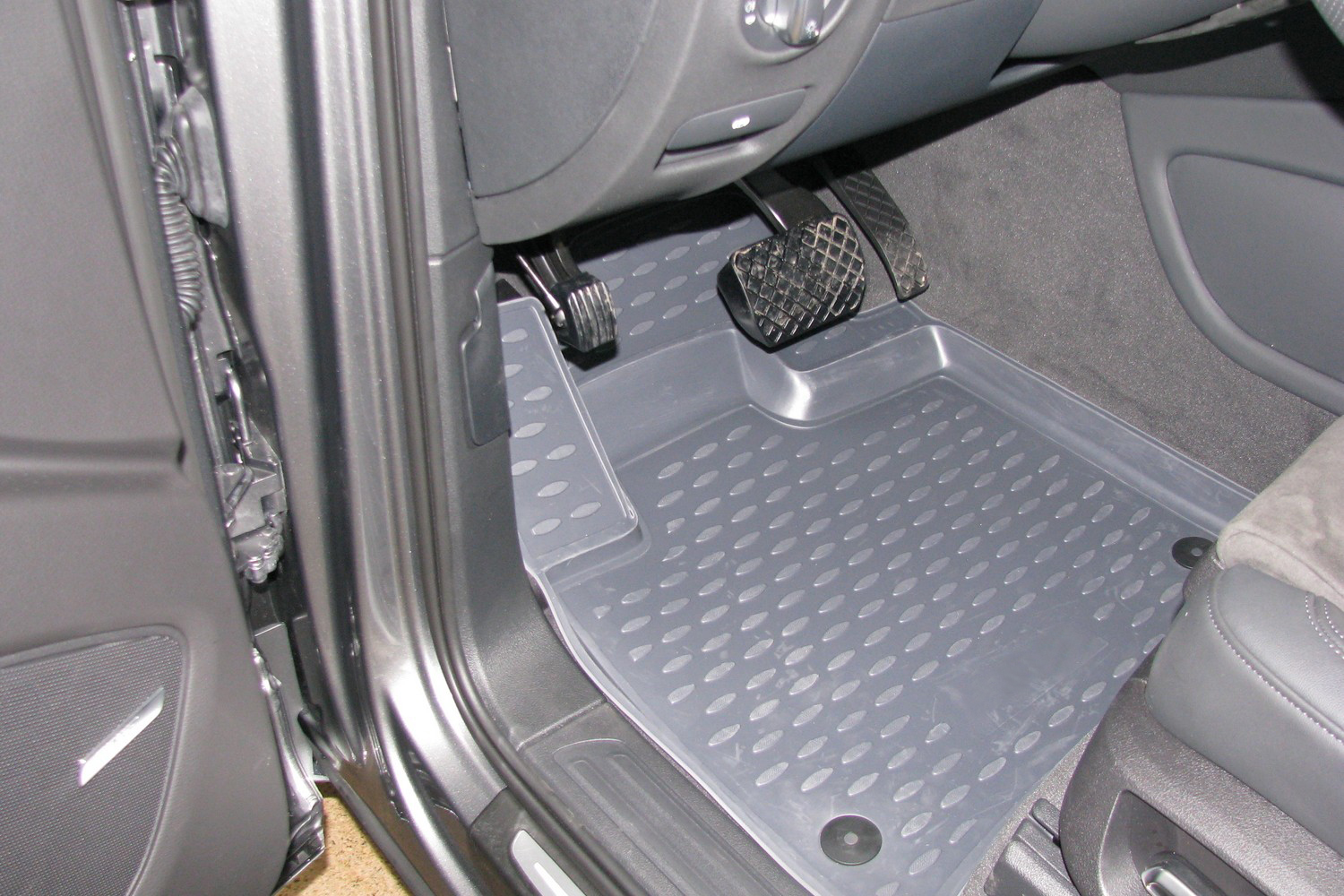 Коврики в салон AUDI Q7 2006-2015, 4 шт. (полиуретан) / Ауди Ку7